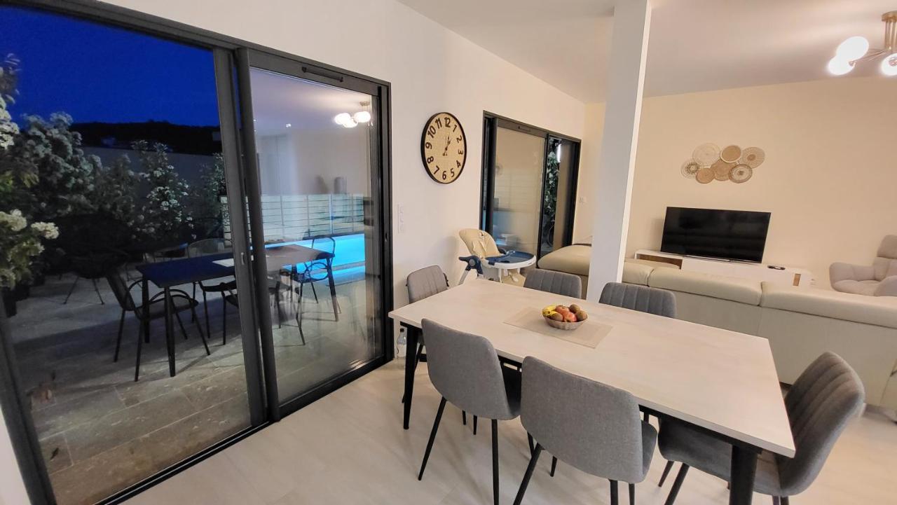 Villa Moderne De Standing Avec Piscine Privee A 400M De La Plage - 4 Chambres 콩카 외부 사진